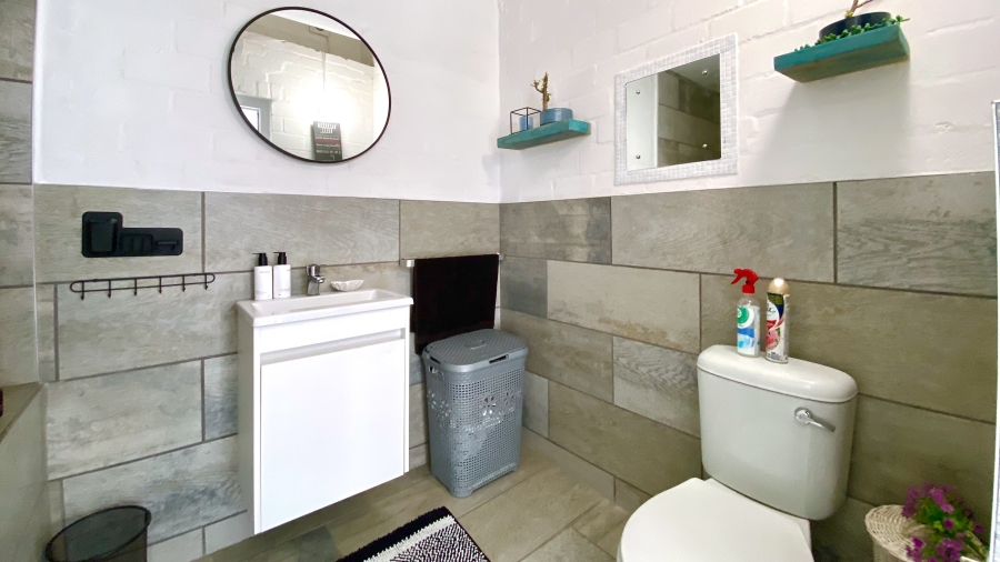 2 Bedroom Property for Sale in Dwarskersbos Western Cape